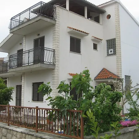 Ava Apartmani * Zablace