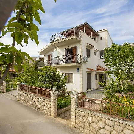 Apartment Ava Apartmani