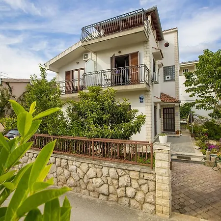 Apartment Ava Apartmani